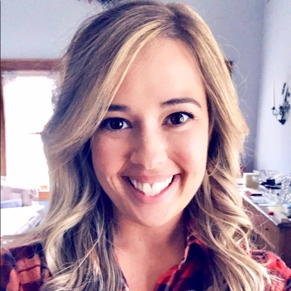 Meet your Posher, Andrea